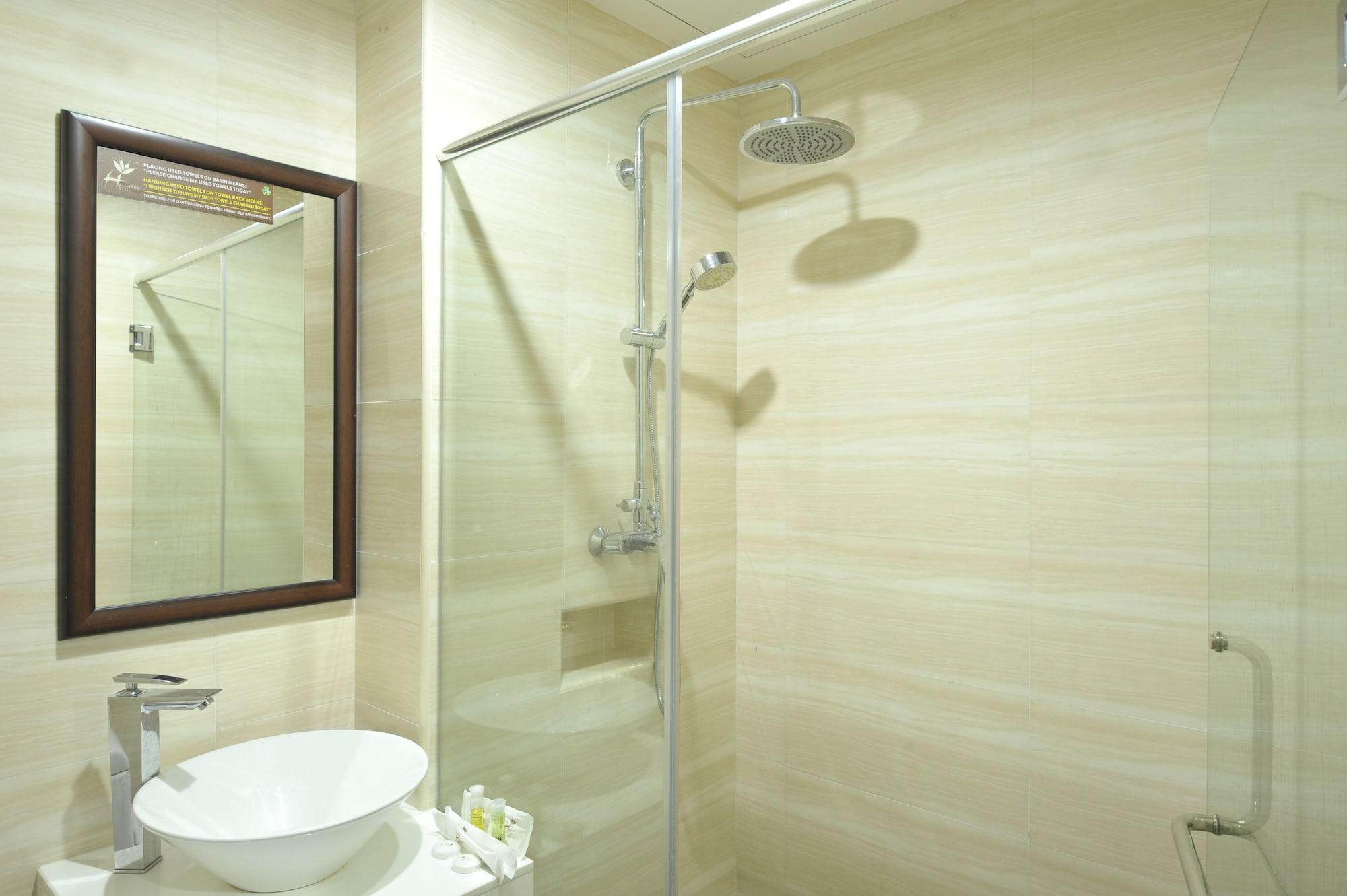 Hallmark Regency Hotel - Johor Bahru Exterior foto
